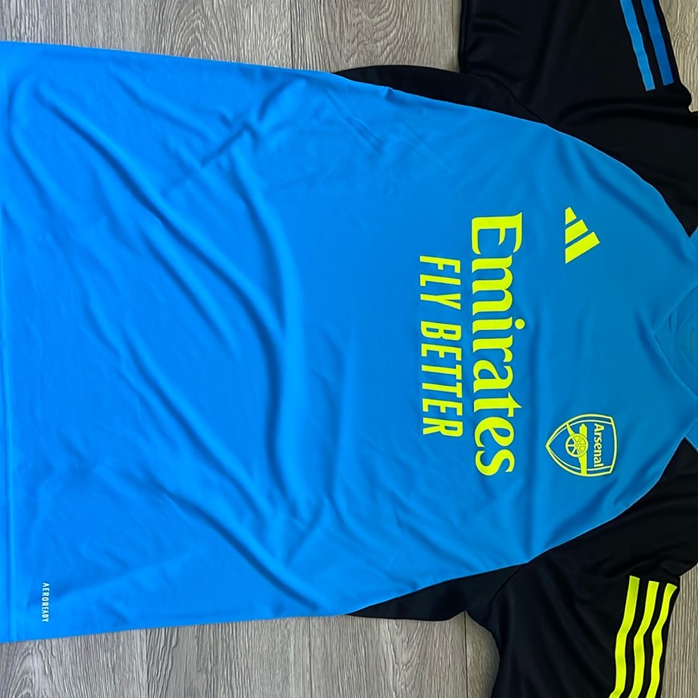 2023-24 Arsenal Authentic Training kit